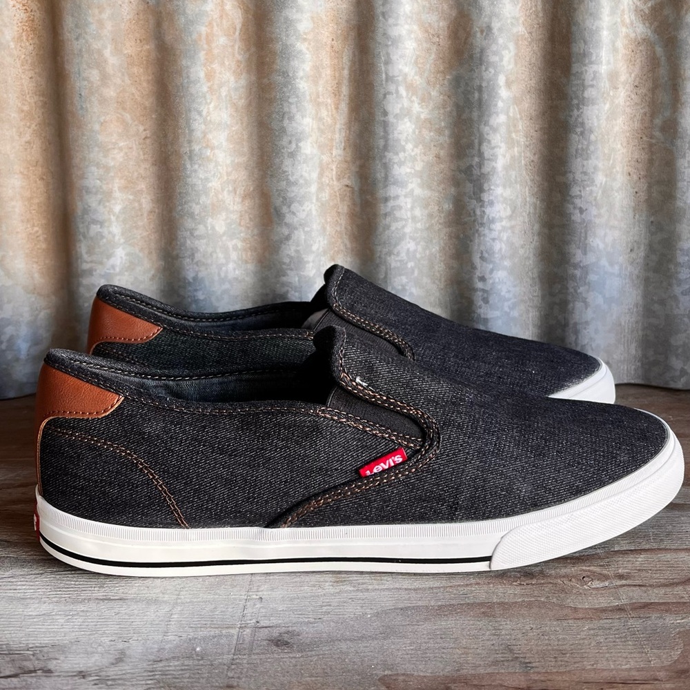 Levi’s comfort denim slide on